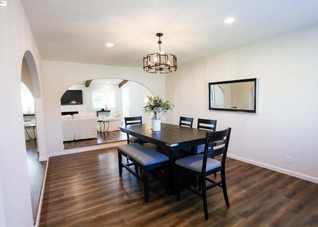 Building Photo - 1219 Marcus Ct