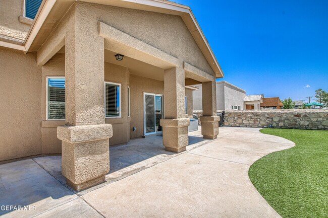 Building Photo - 7751 Enchanted Path Dr