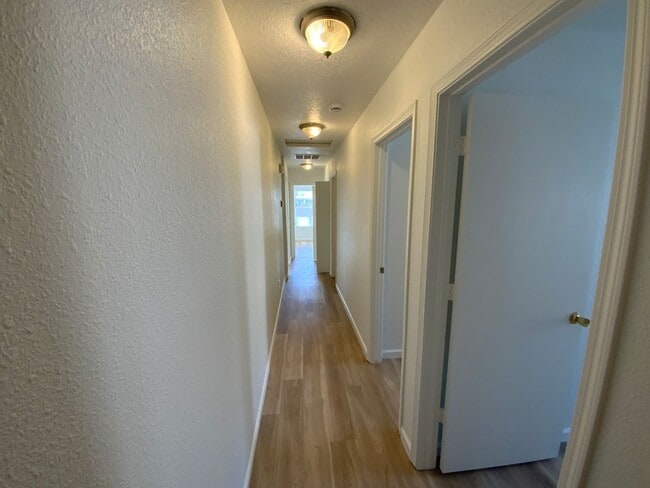 Building Photo - 4 Bedroom Single Story Home Available Near Paseo Del Norte Blvd NE & Universe Blvd NW!