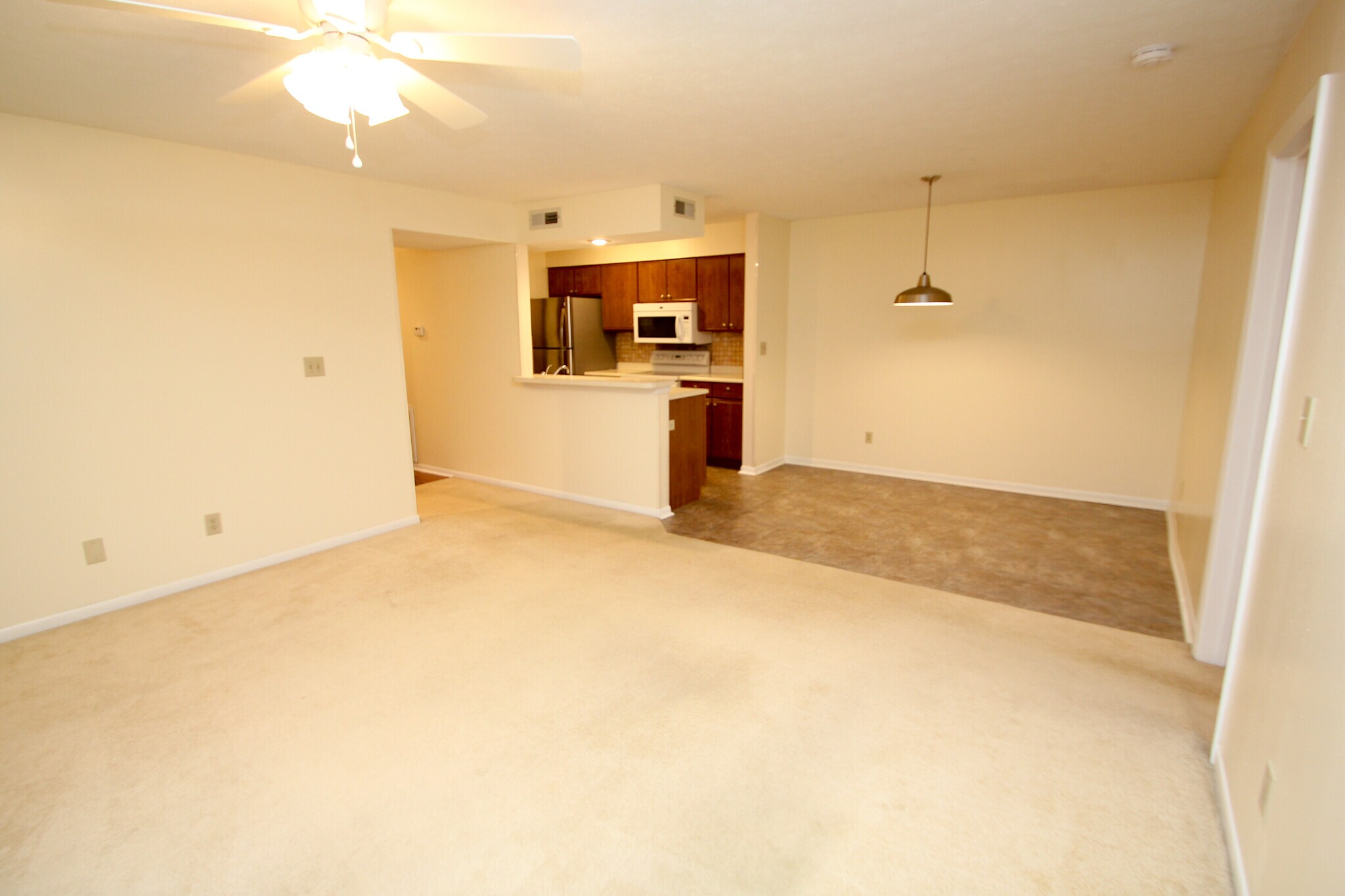 Building Photo - 1431 Hollow Run