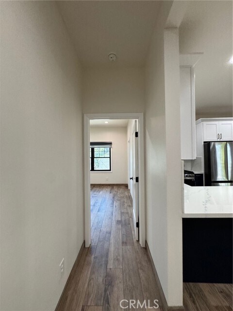 Building Photo - 122 E Brookdale Pl