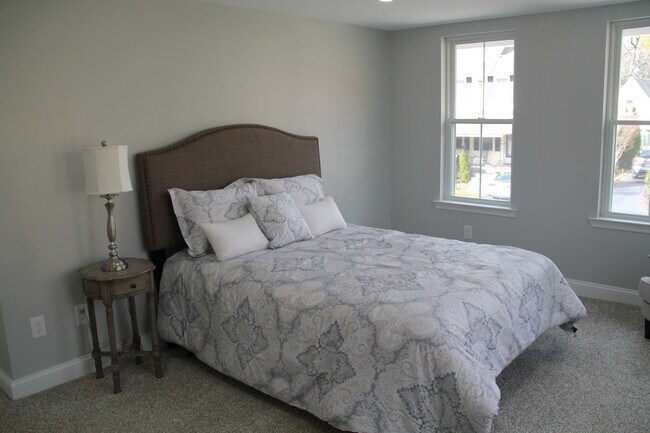 Building Photo - 55 Franklin Ave