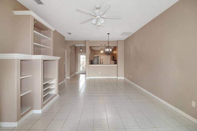 Building Photo - Pelican Pointe Annual Villa for Rent