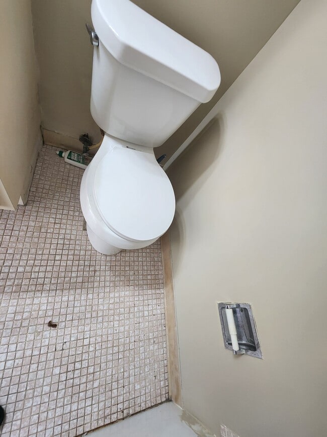 Building Photo - 1 Bed/1.5 Bath