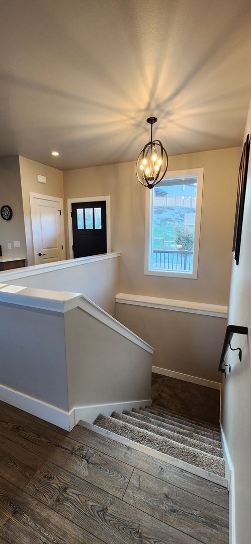 Building Photo - Furnished 4 bedroom/2.5 bath in Manson - A...