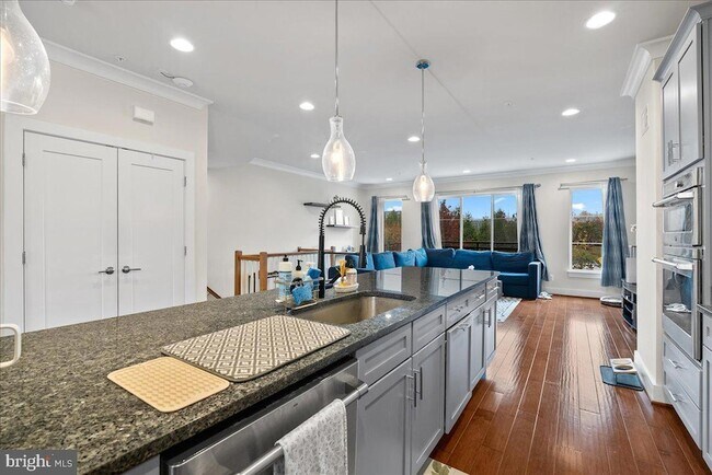 Building Photo - 4902 Trail Vista Ln