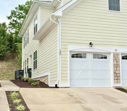 Building Photo - 62 Windgate Cir