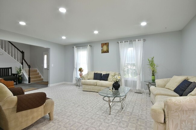 Building Photo - 1557 Scottdale Cir