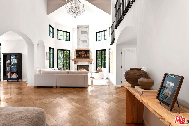 Building Photo - 3764 Berry Dr