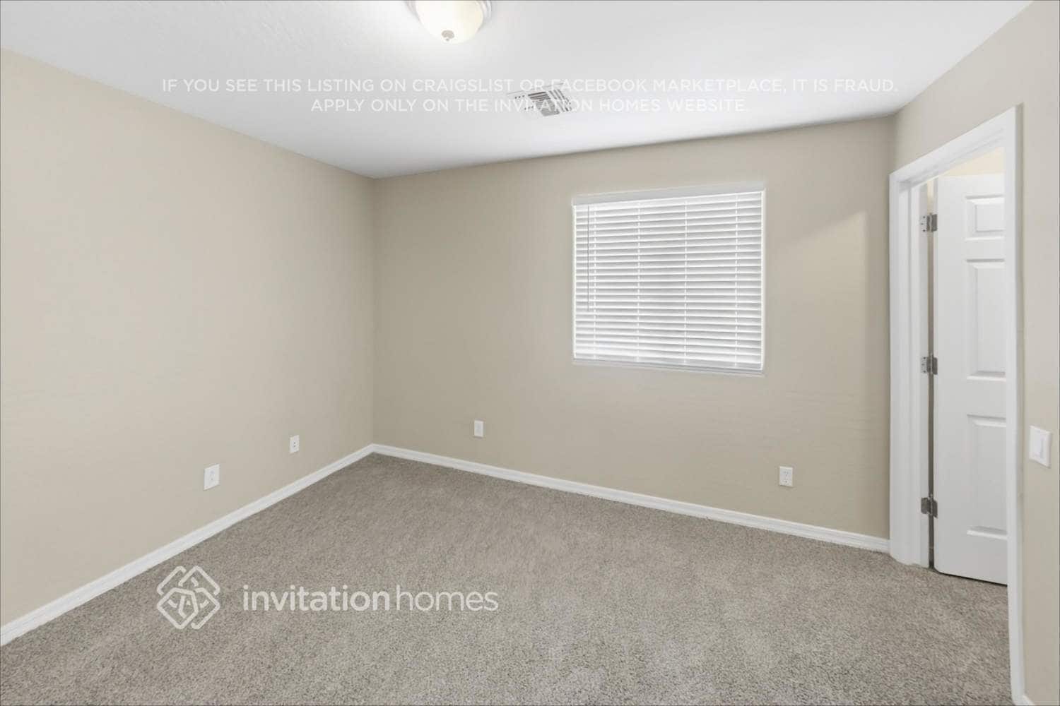 Building Photo - 11060 E Stearn Ave