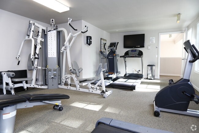 Interior Photo - Sofi Lakeside