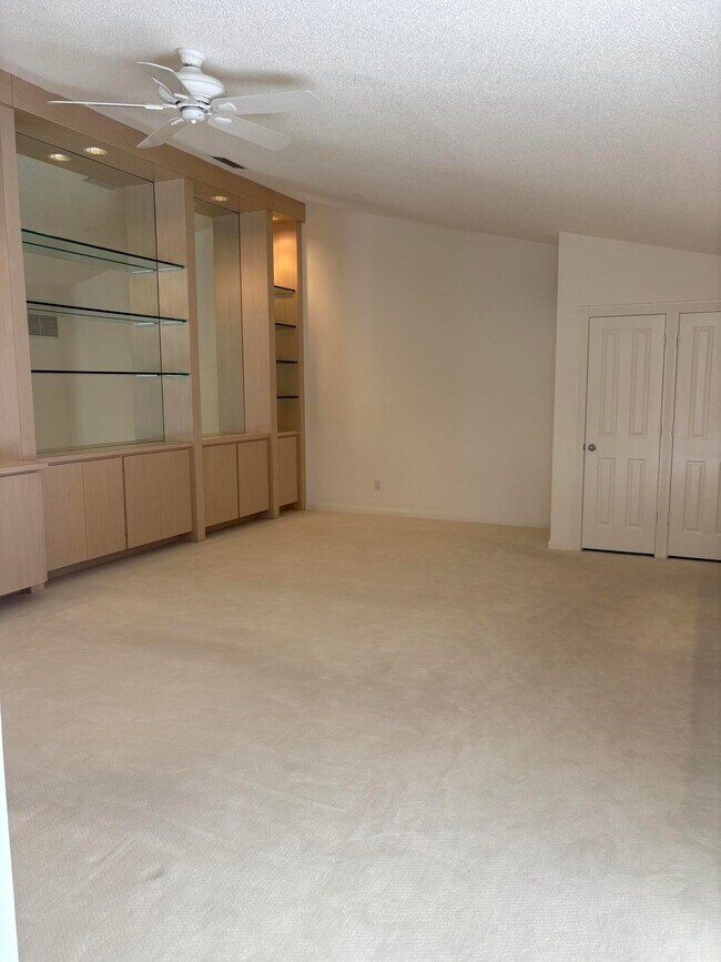 Building Photo - 10303 Chapman Oak Ct