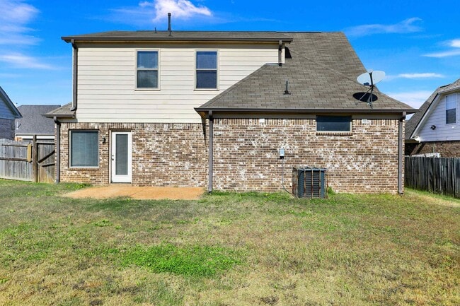 Building Photo - 7501 Bronze Dr