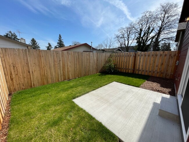 Building Photo - Beautiful 3br/2ba House Available Soon!