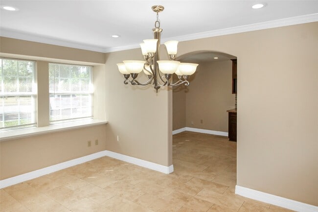Building Photo - 5738 Willowbend Blvd