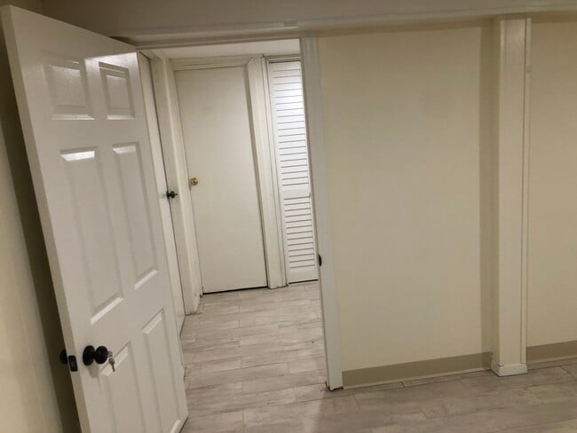 Building Photo - 2618 Ramona St