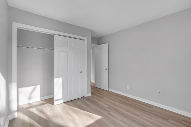 Building Photo - 5 Harrington Ln