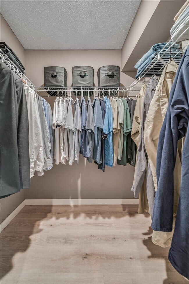 Building Photo - 1960 Commonwealth Blvd