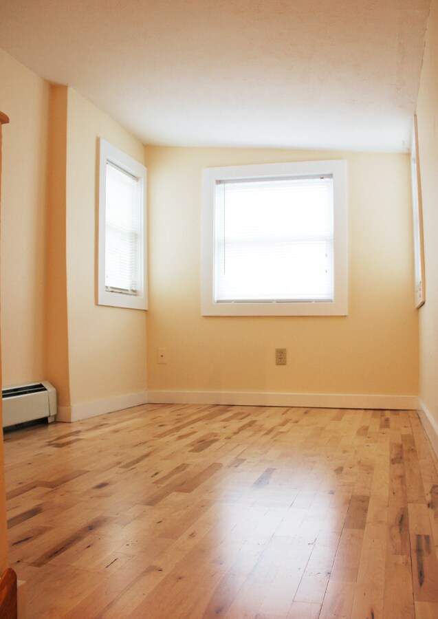 Building Photo - 63 Peru St