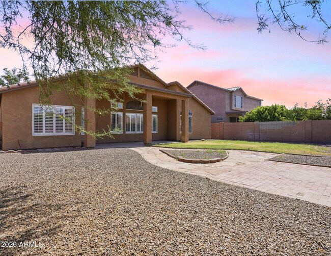 Building Photo - 4441 E Cottonwood Ln