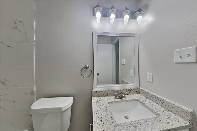 Building Photo - 4102 Sand Ripple Ln