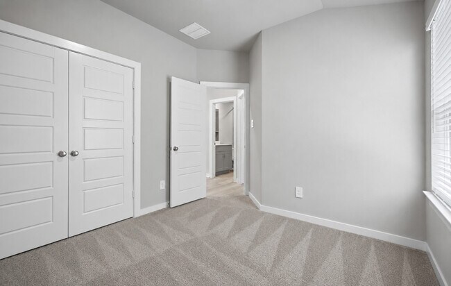 Building Photo - 336 Willow Sage Ct