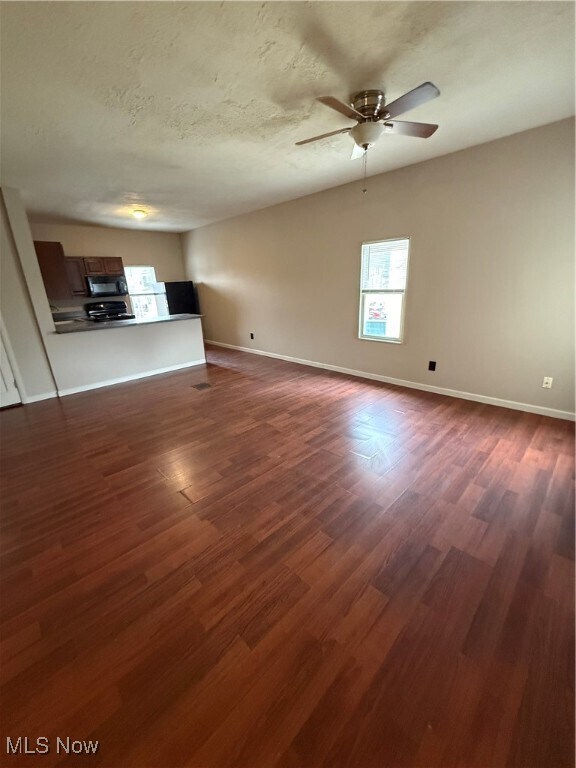 Building Photo - 1337 Maple Ave