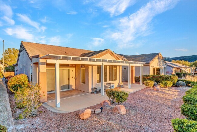 Building Photo - Beautiful Single-Story Home on the Golf Course in Sun City MacDonald Ranch (55+ Community)