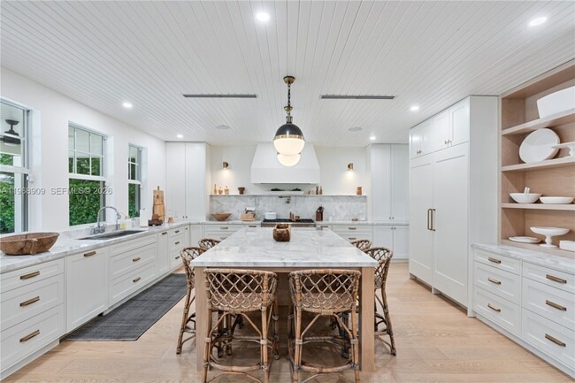 Building Photo - 9301 SW 93rd Ave