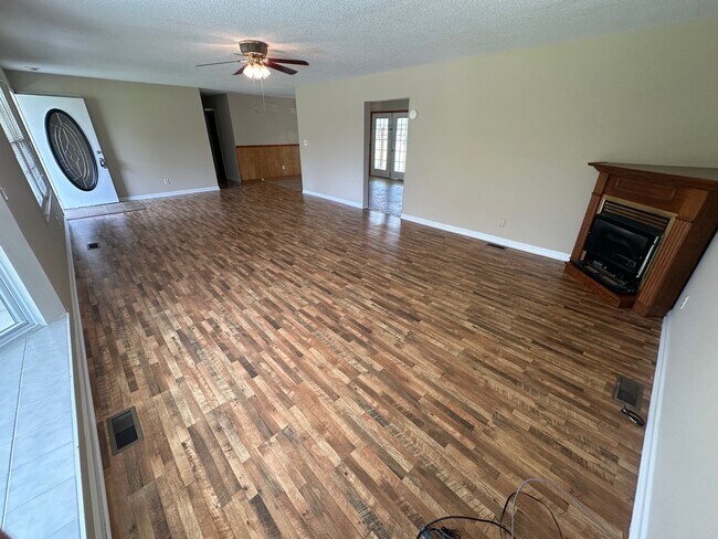 Building Photo - 1766 Turkey Creek Loop