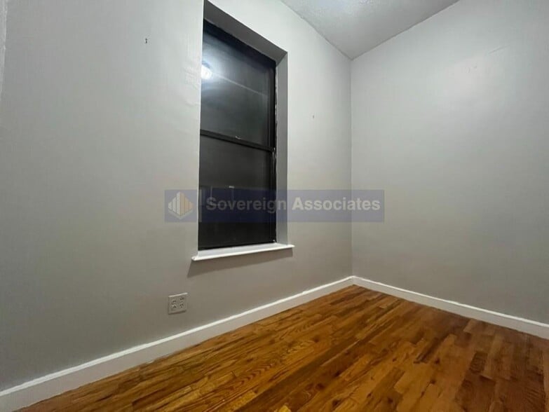 Building Photo - 301 W 141st St