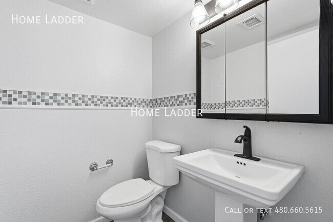 Building Photo - 7610 W Ironwood Dr