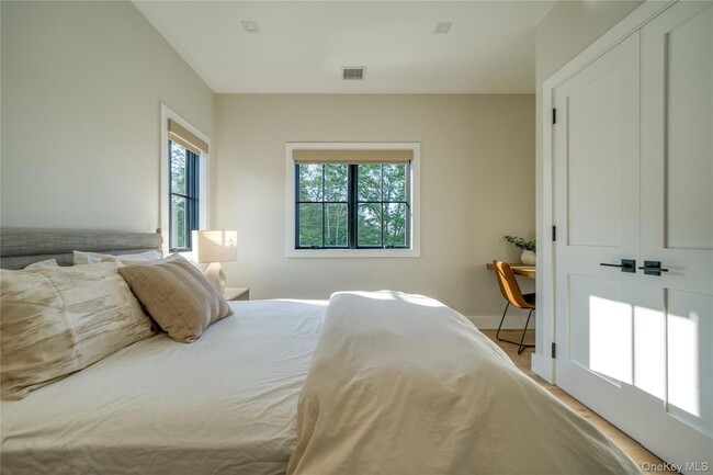 Building Photo - 61 Red Fox Ln