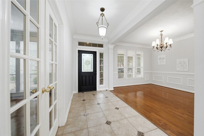 Building Photo - 5531 Cranston Ct