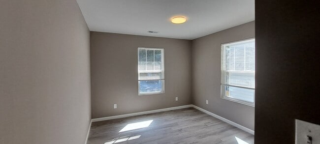 Building Photo - 9115 Cedarpark Ln NW