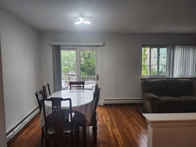Building Photo - 65-08-65-77 77th St