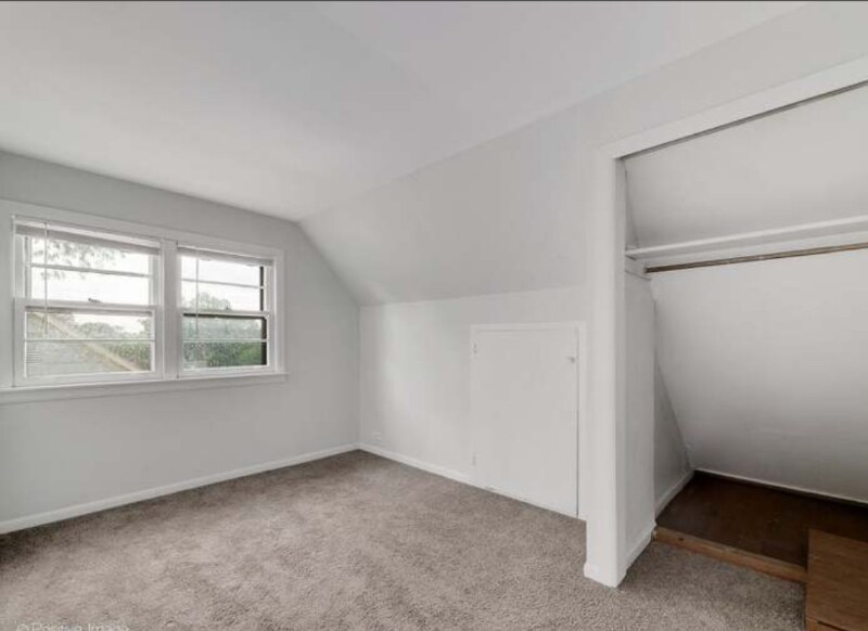 Building Photo - 323 E Jefferson Ave