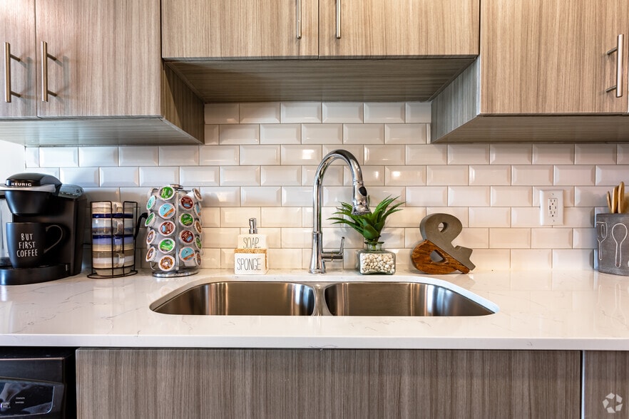 4BR, 4BA - Summit Place - Historical Access II