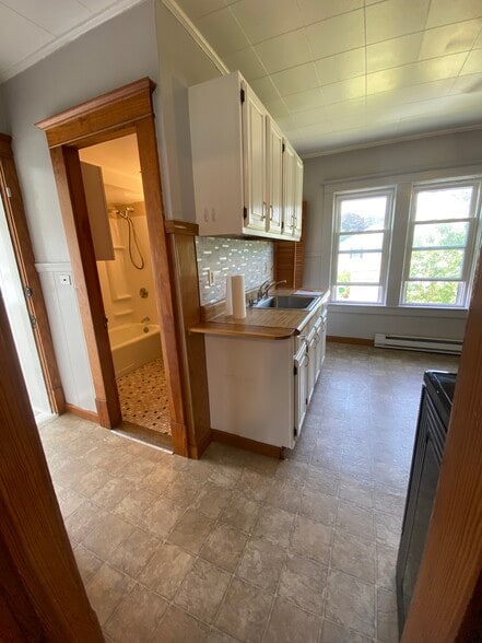 Building Photo - 15 Dorrance St