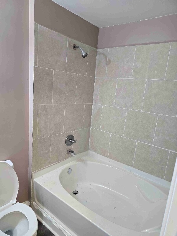 Building Photo - 5853 Maiden Ln