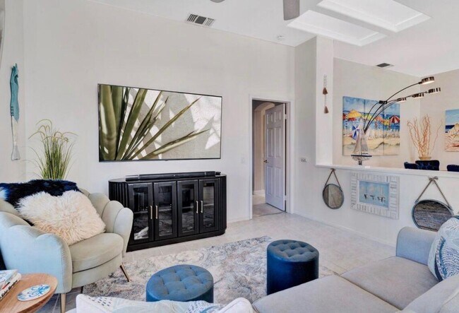 Building Photo - 38635 Orangecrest Rd