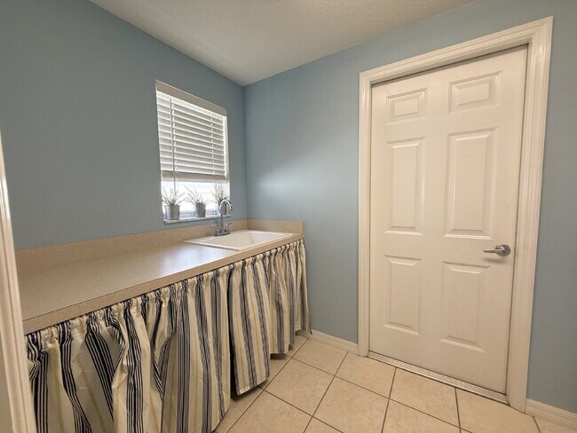 Building Photo - 7801 Brisbane Ct