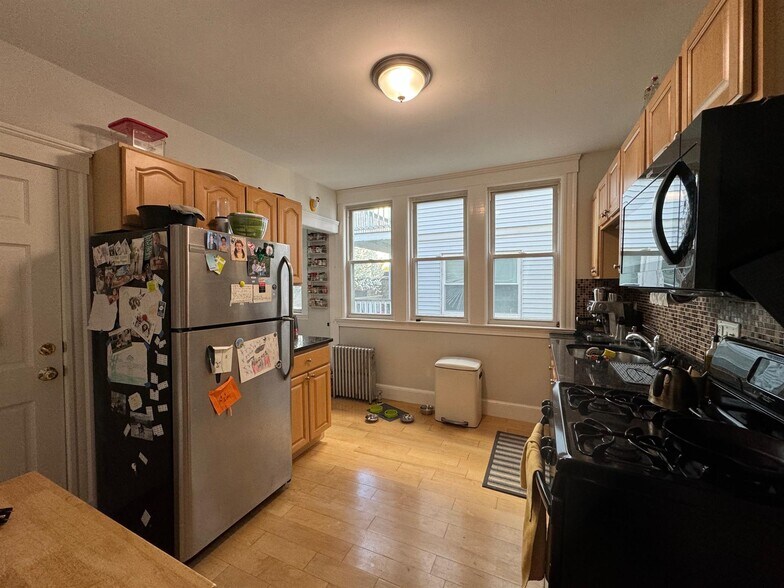Building Photo - 12 Silvey Pl