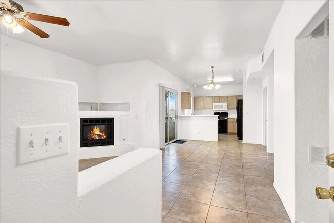 Building Photo - 5116 Jordan Frey St