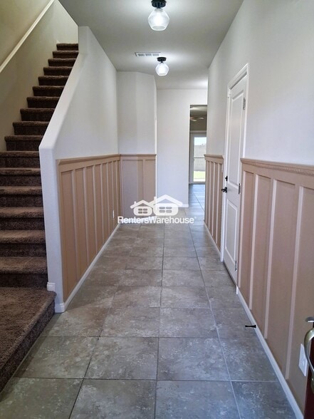 Building Photo - 7920 Stone Forest St