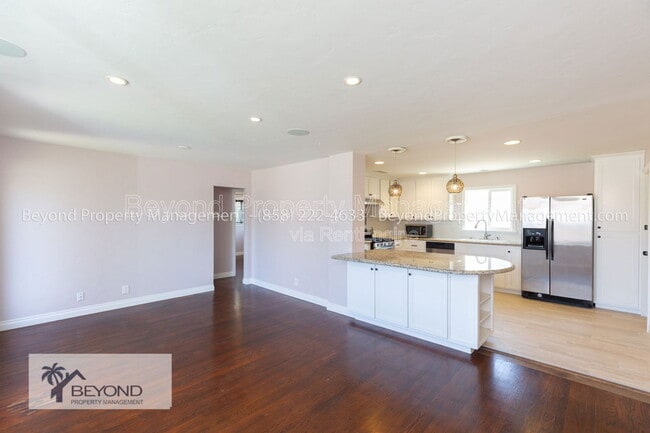 Building Photo - 815 Whaley St