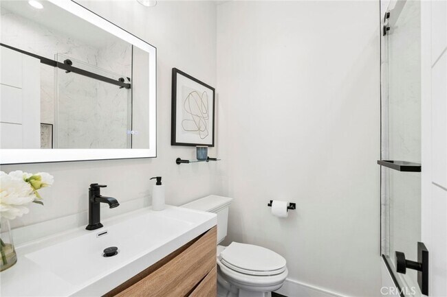 Building Photo - 4652 Charnock Dr