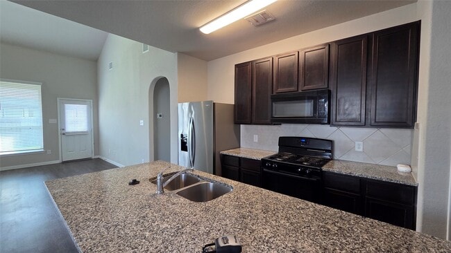 Building Photo - 25003 Adams Canyon Dr