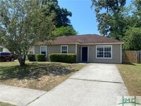 Building Photo - 131 Clearwater Ln