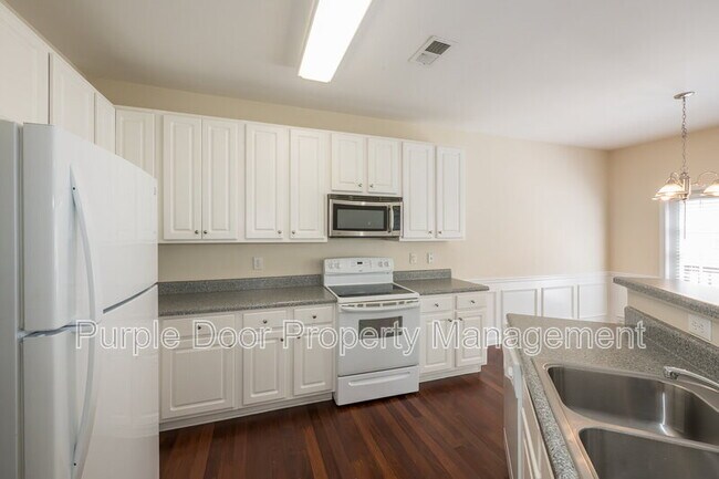Building Photo - 1820 Willow Branch Ln